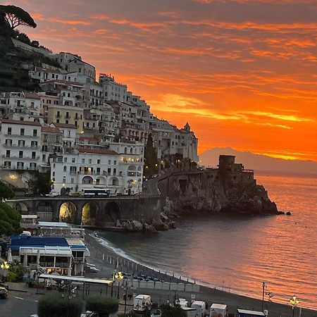 Hotel Holidays Baia D'Amalfi Extérieur photo